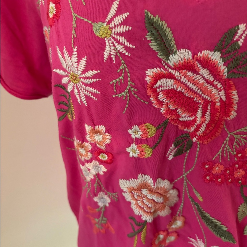Johnny Was Embroidered Relaxed Tee - Picture 3 of 9
